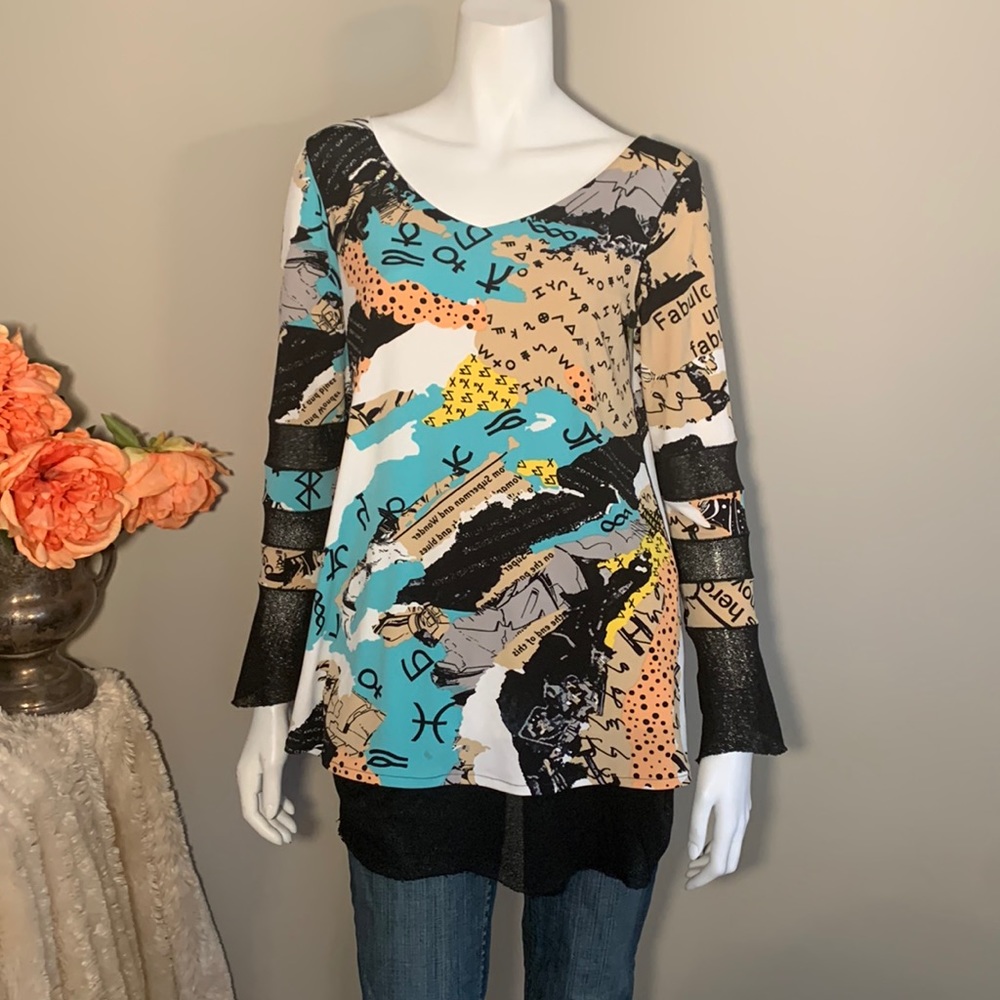 💙Eva Varro graphic tunic Small